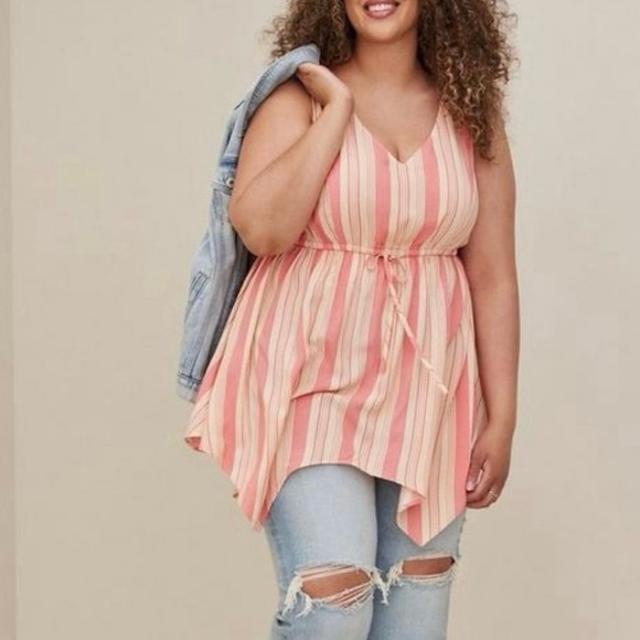 Torrid Babydoll Stretch Challis Hanky Hem Top Size 2X - Picture 2 of 8